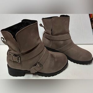 H&M Taupe Faux Suede/Fur Lining Winter Boots with Buckle Detail